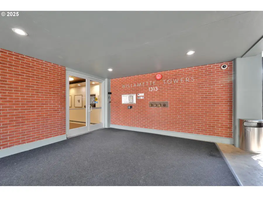 1313 Lincoln St #1005, Eugene, OR 97401 - Image #2