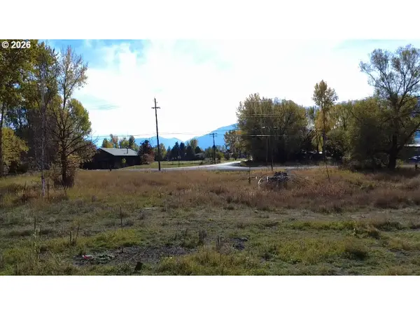 82695 Fish Hatchery Ln, Enterprise, OR 97828