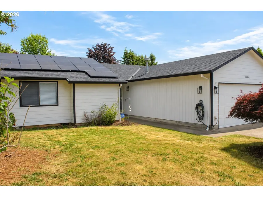 19452 Stillmeadow Dr, Oregon City, OR 97045 - #3