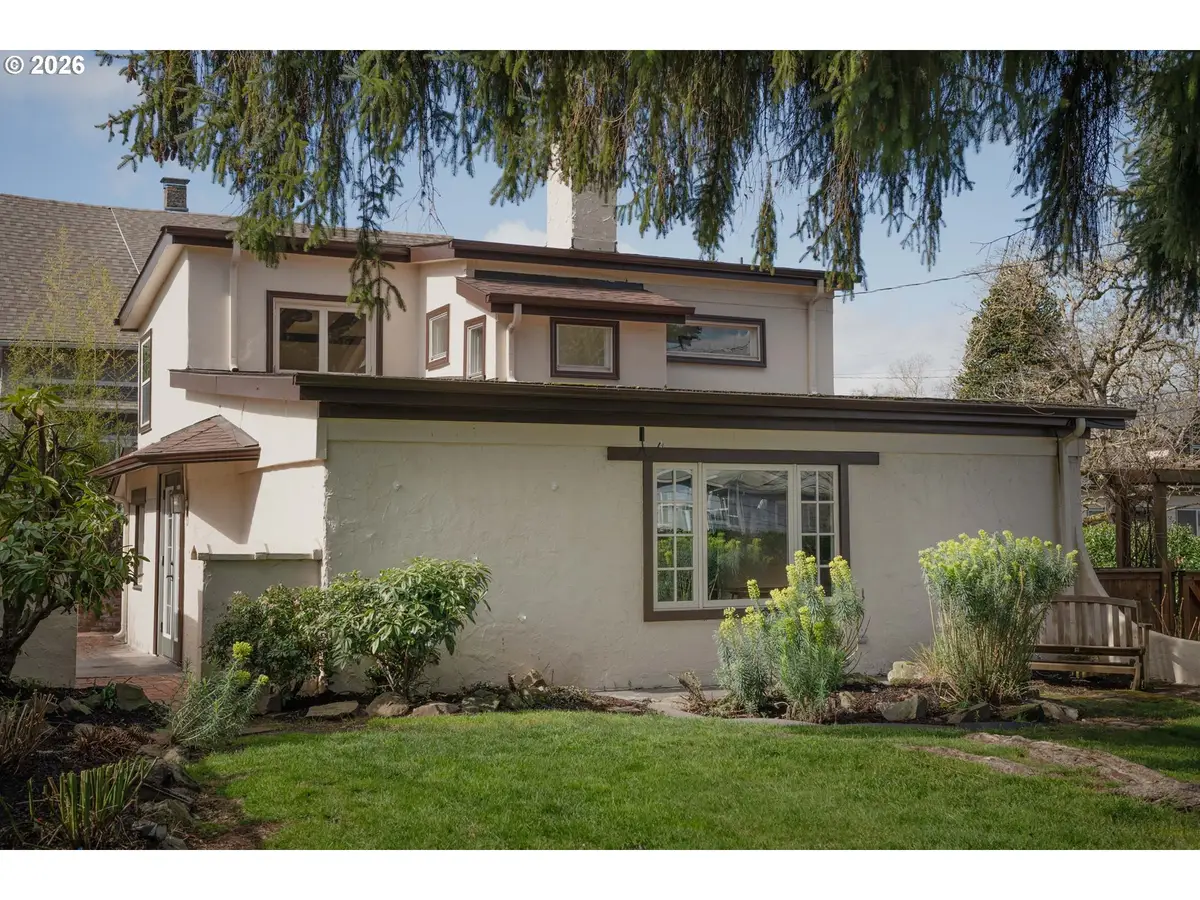 4254 SE Schiller St, Portland, OR 97206 - #1