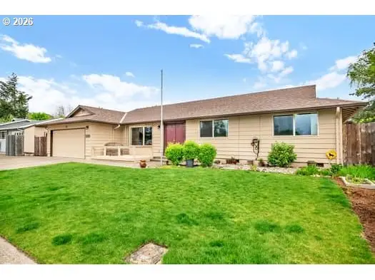 320 Timothy St, Junction City, OR 97448 - #2