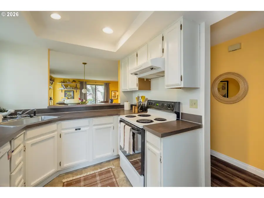 10031 SW Trapper Ter, Beaverton, OR 97008 - #3