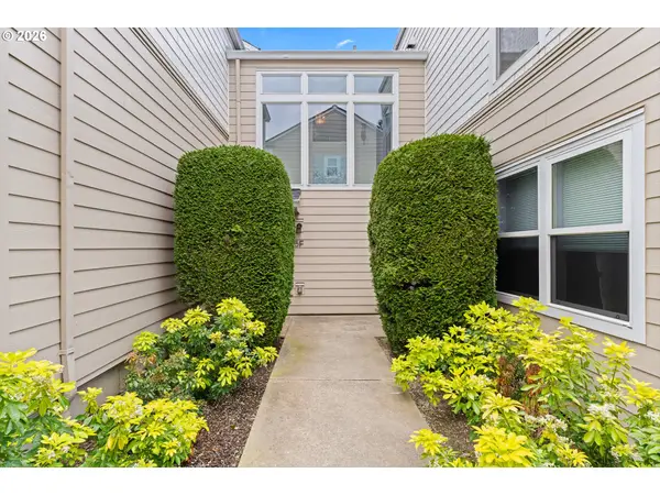 15711 NE Beech St, Portland, OR 97230