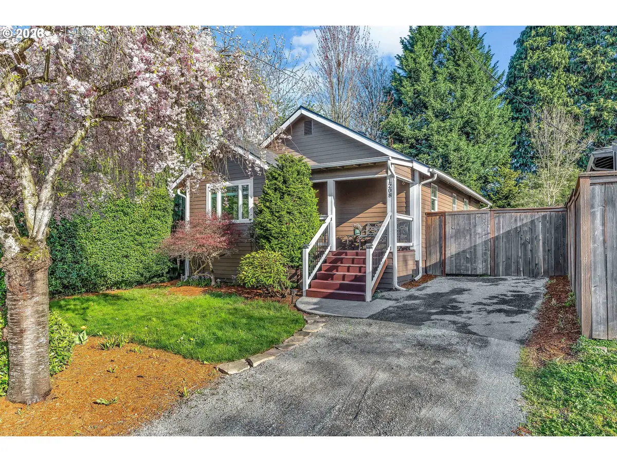 1208 W Mcloughlin Blvd, Vancouver, WA 98660 - #1