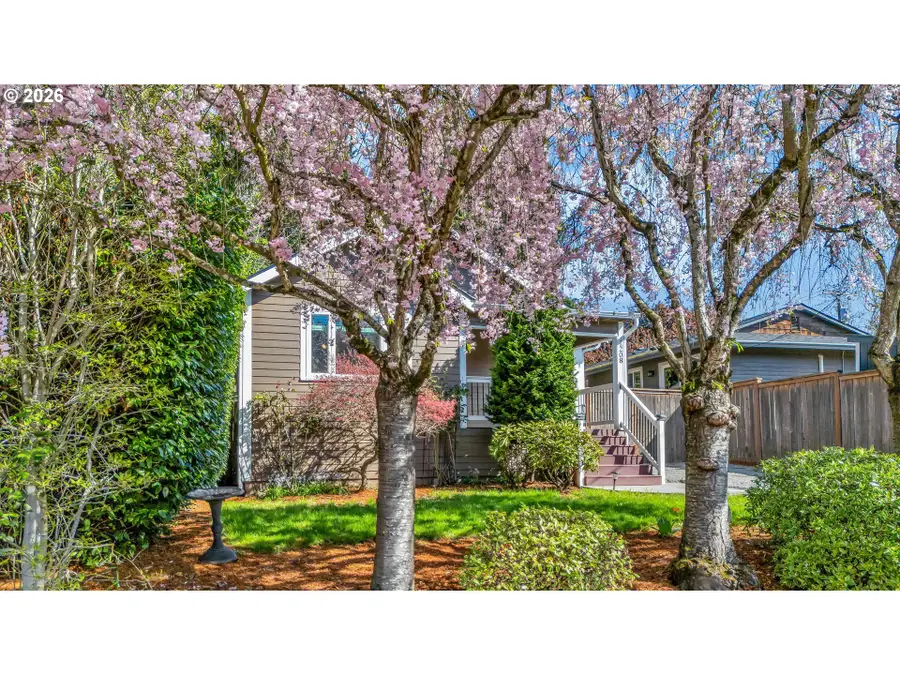 1208 W Mcloughlin Blvd, Vancouver, WA 98660 - #3