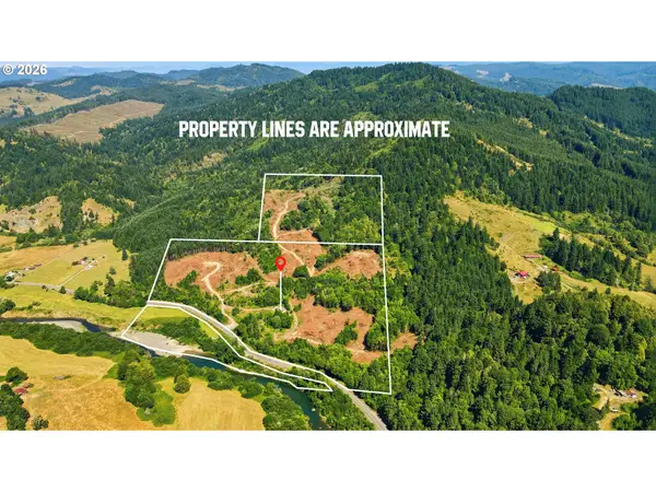 49629 Highway 242, Broadbent, OR 97414