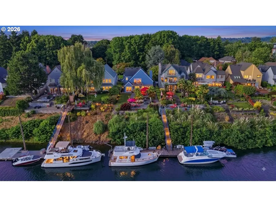 292 N Lotus Isle Dr, Portland, OR 97217 - #2