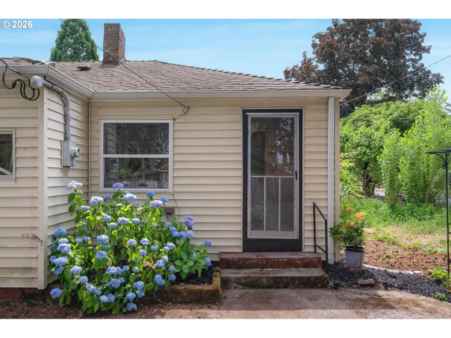 1823 Filbert St, Forest Grove, OR 97116 - #3