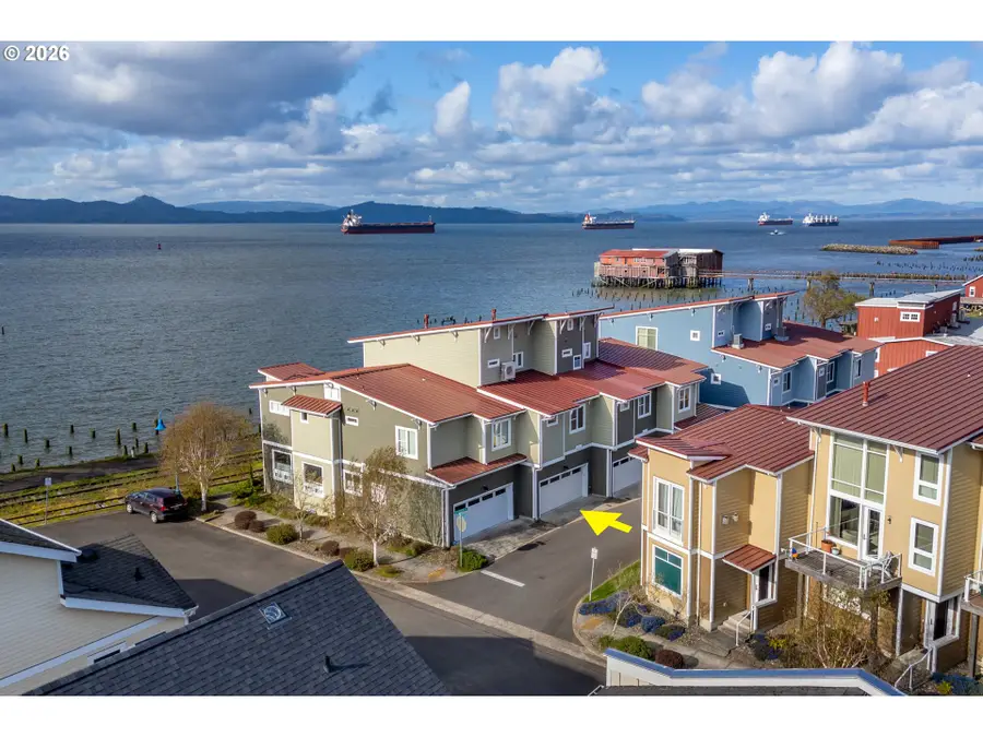 2910 Expedition Ln, Astoria, OR 97103 - #2