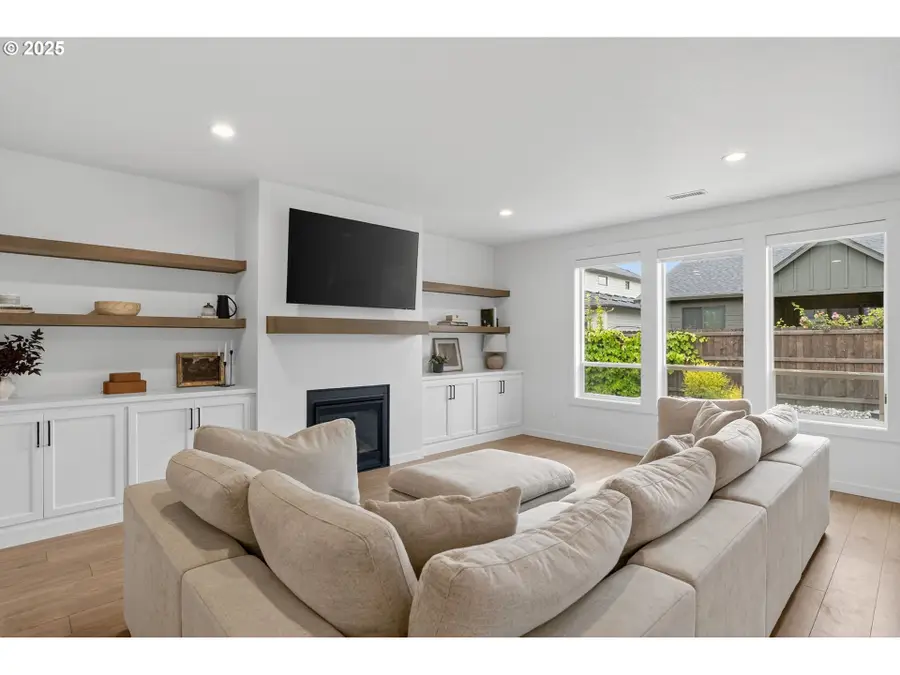 826 SE 37th St, Battle Ground, WA 98604 - #2