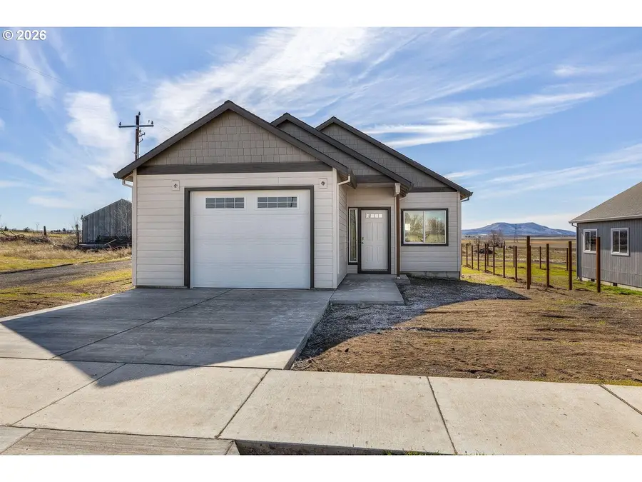 518 SW 6th St, Metolius, OR 97741 - #3