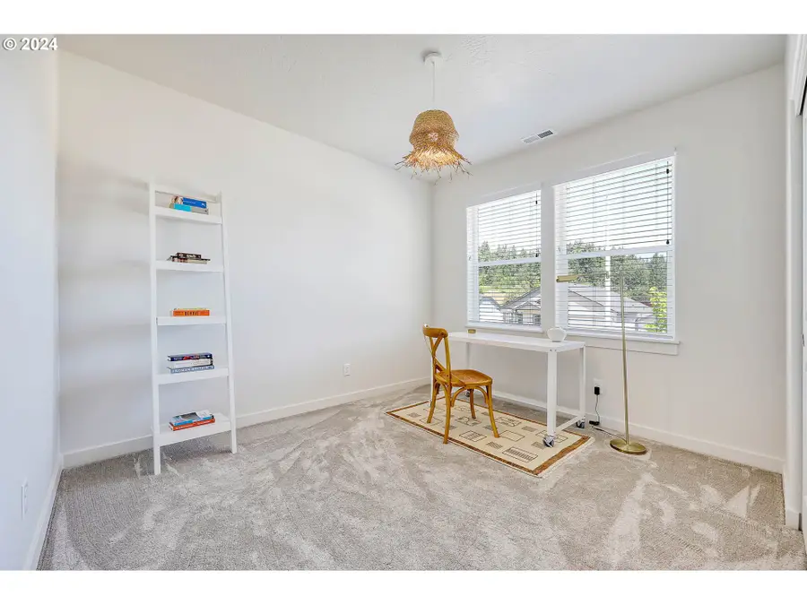 170 Rockcrest Dr, Lowell, OR 97452 - #3