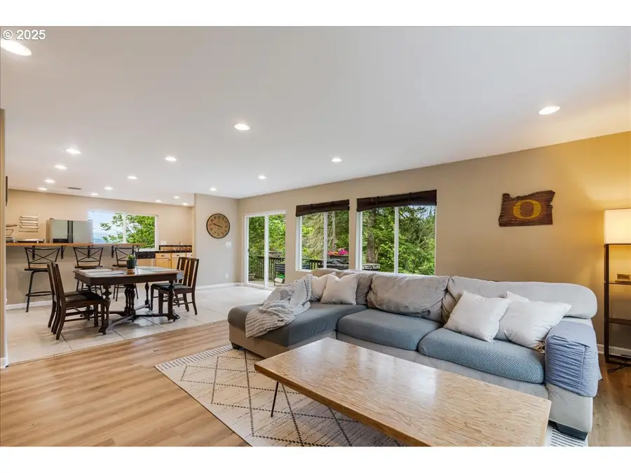 30062 Maple Dr, Rainier, OR 97048 - Image #3