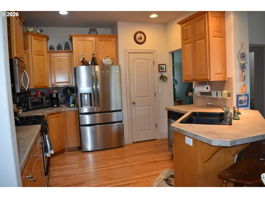 19244 Cantata Dr, Oregon City, OR 97045 - #3