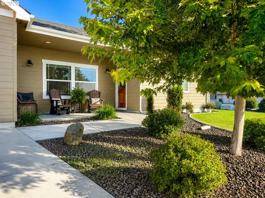 1023 SW Coyote Dr, Hermiston, OR 97838 - #2