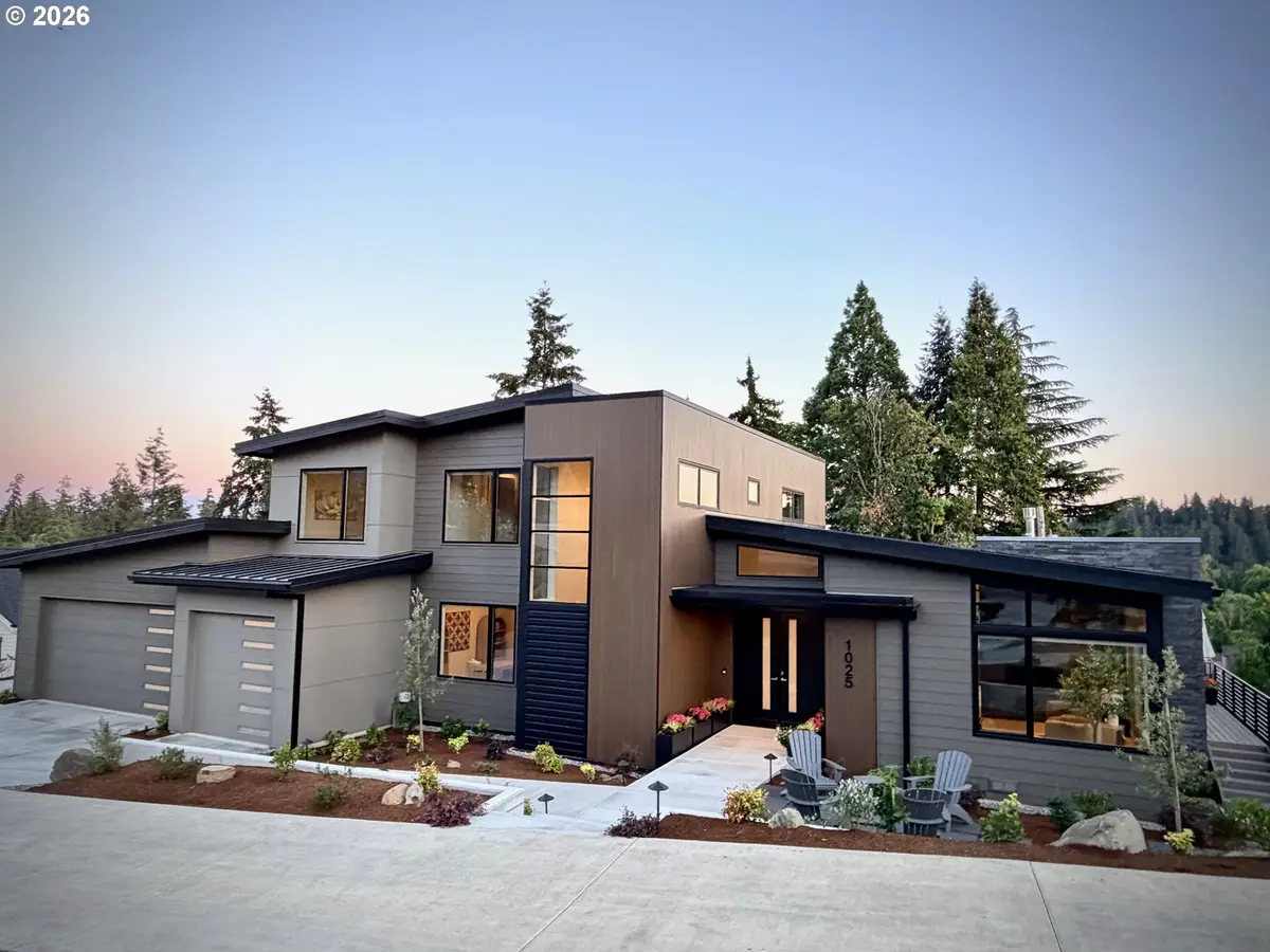 1025 Crenshaw Rd, Eugene, OR 97401 - #1