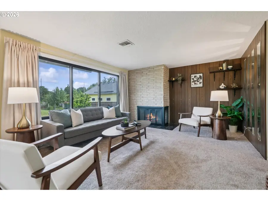 8545 N Bristol Ave, Portland, OR 97203 - #3
