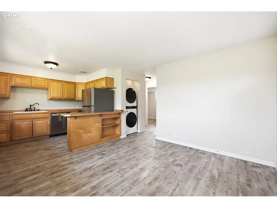 1529 Garfield Pl, Eugene, OR 97402 - #3