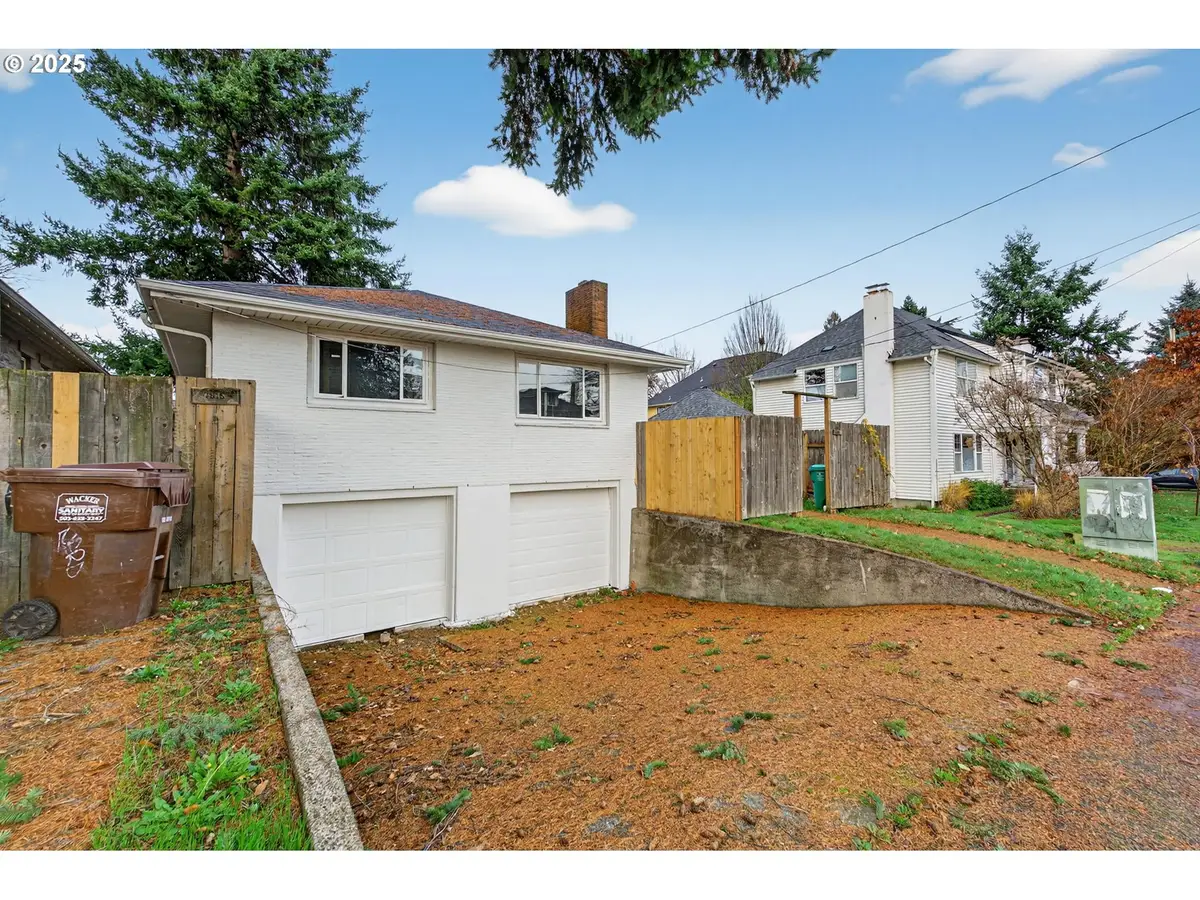 7827 N Denver Ave, Portland, OR 97217 - Image #1