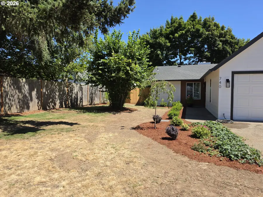 740 SE 18th Ave, Hillsboro, OR 97123 - #2