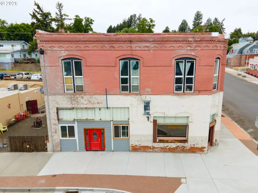 100 Main St, Moro, OR 97039 - #2