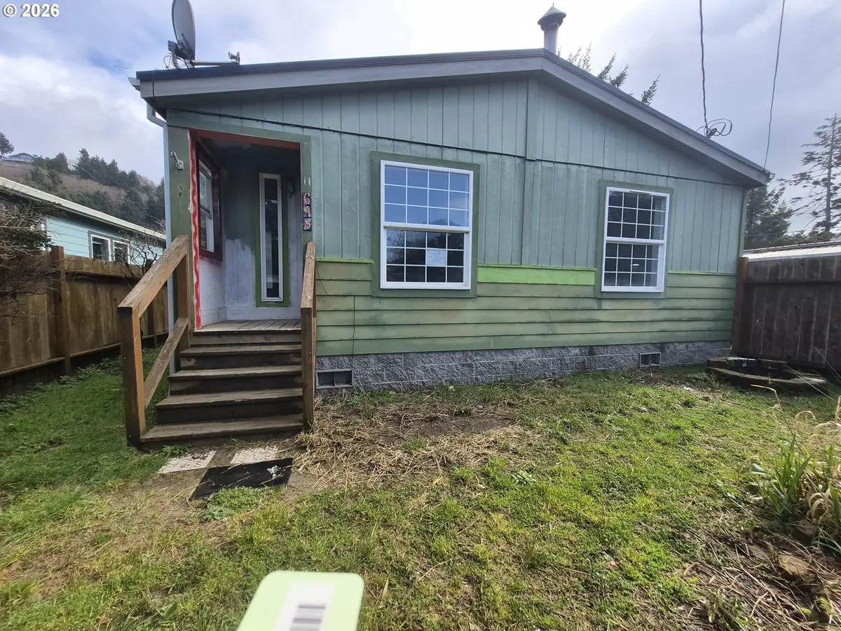 648 S Coral St, Rockaway Beach, OR 97136 - #1