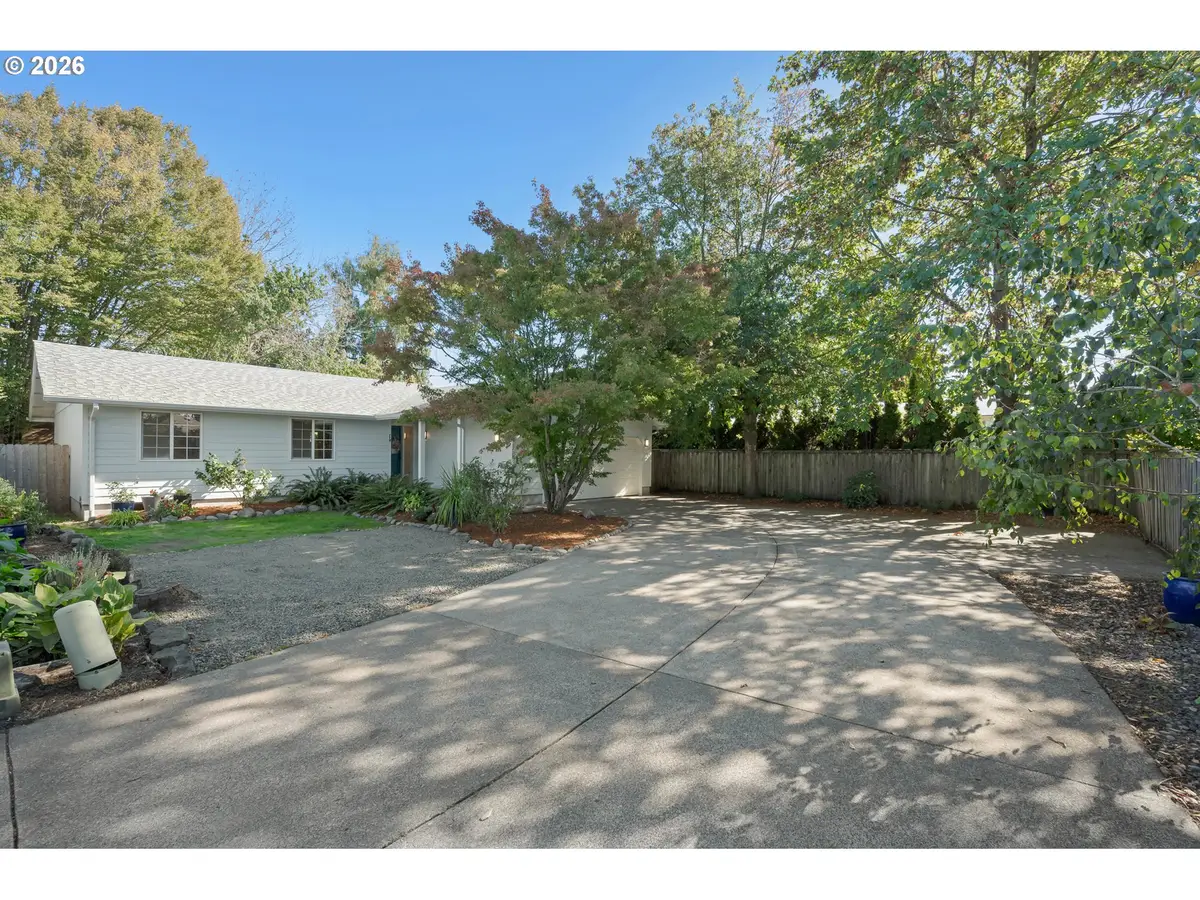 1315 Arcadia Dr, Eugene, OR 97401 - #1