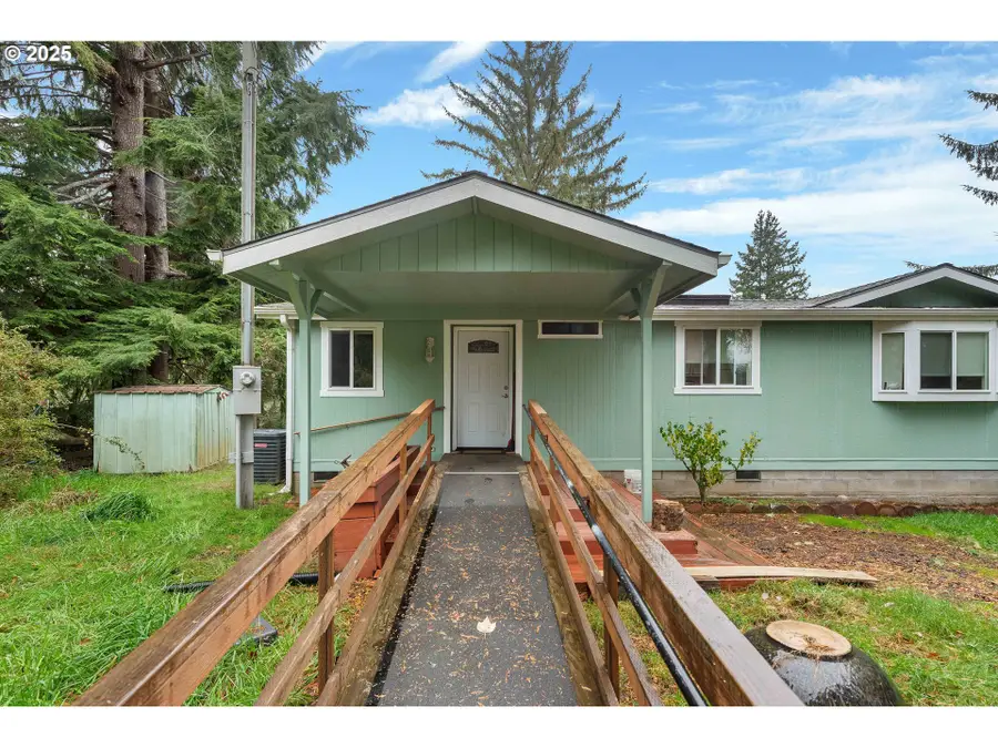 94645 Blue Heron Ln, Eastside, OR 97420 - Image #2