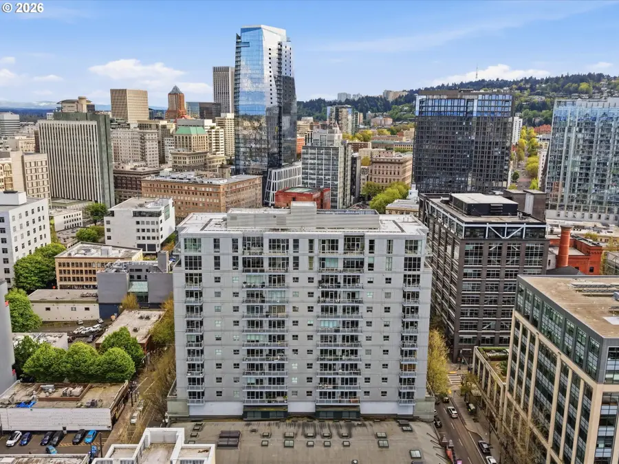 1025 NW Couch St, Portland, OR 97209 - #2