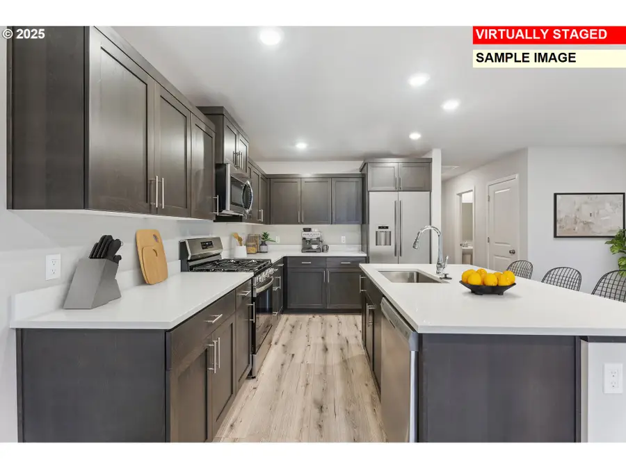 687 Merriott Lane, Woodburn, OR 97071 - Image #3