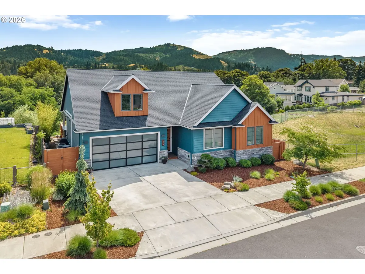 1817 3rd St, Hood River, OR 97031 - #1