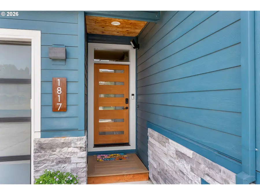 1817 3rd St, Hood River, OR 97031 - #3