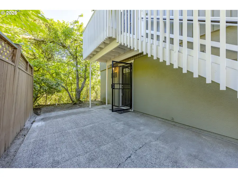 1525 Garfield Pl, Eugene, OR 97402 - #2