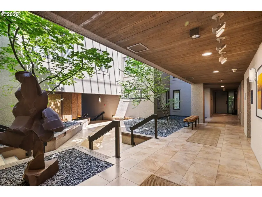 762 NW Westover Sq, Portland, OR 97210 - #2
