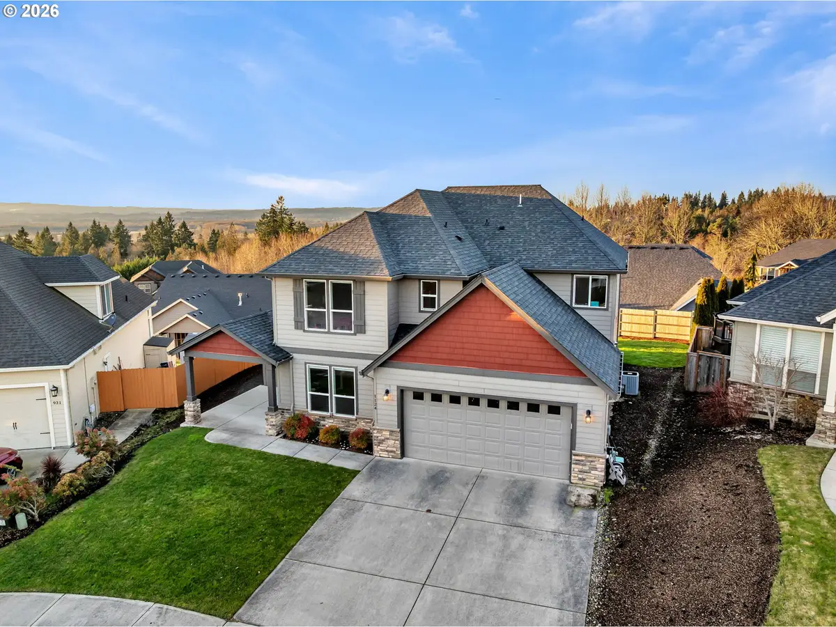 1124 N 9th Way, Ridgefield, WA 98642 - #1