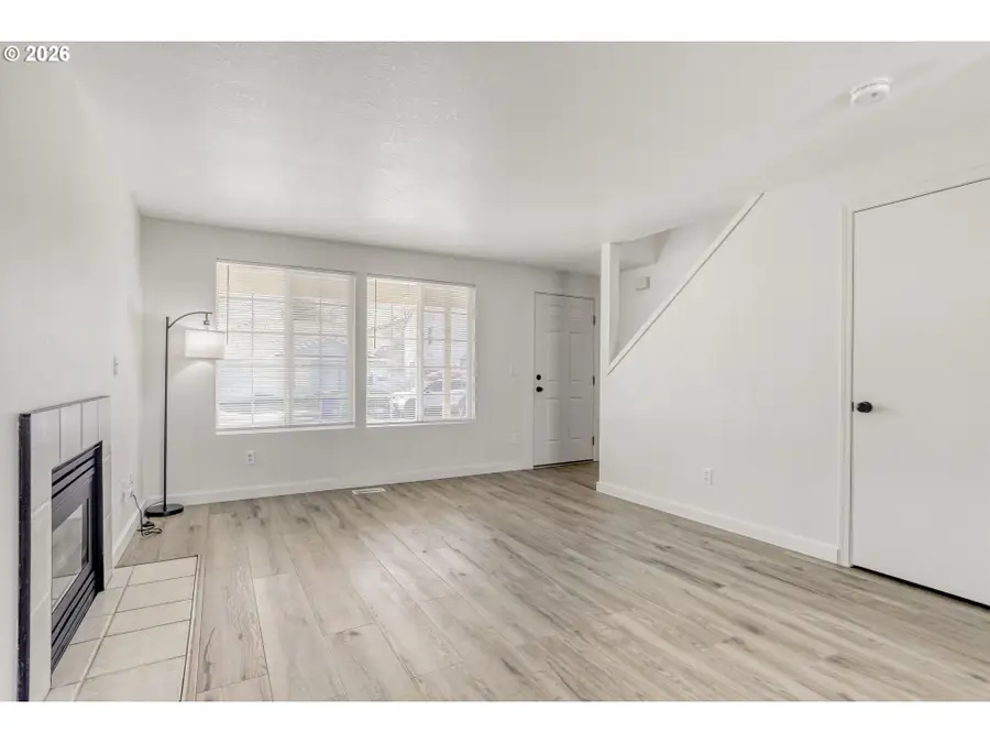 12533 SE Woodward St, Portland, OR 97236 - #3