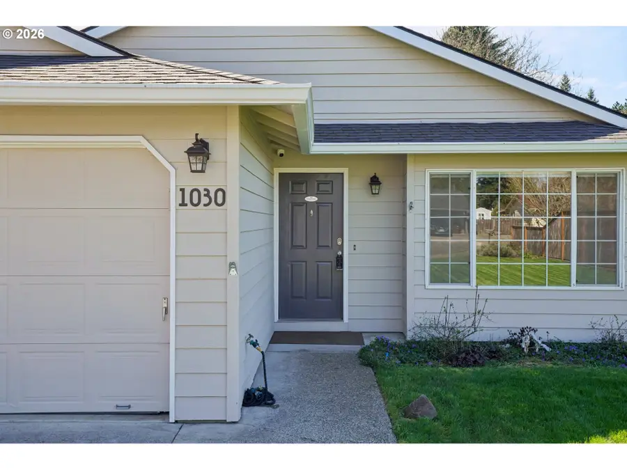 1030 NW Rachel St, Hillsboro, OR 97124 - #2