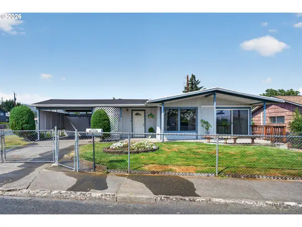 1829 E 10th St, TheDalles, OR 97058