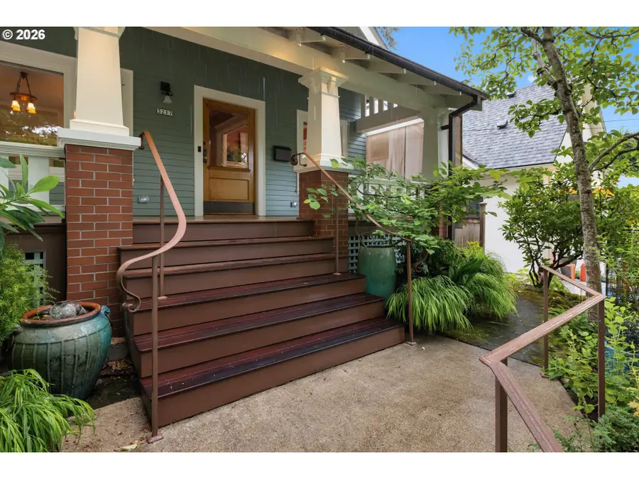 3217 NE 18th Ave, Portland, OR 97212 - #3