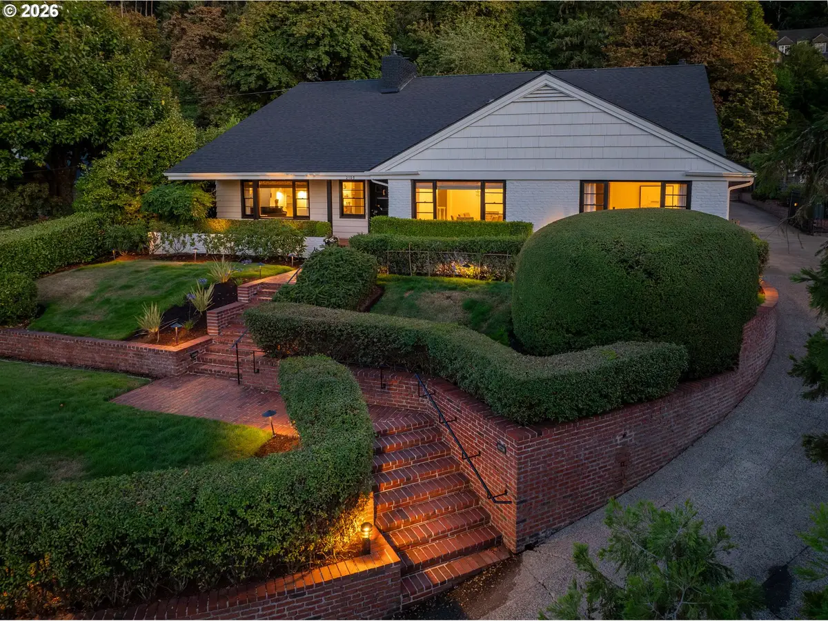 2105 Fairmount Blvd, Eugene, OR 97403 - #1