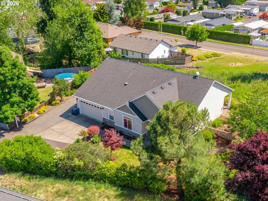 1306 Frontier St, Silverton, OR 97381 - #3