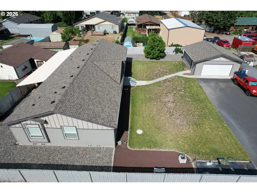491 Central Blvd #B, Dallesport, WA 98617 - #2