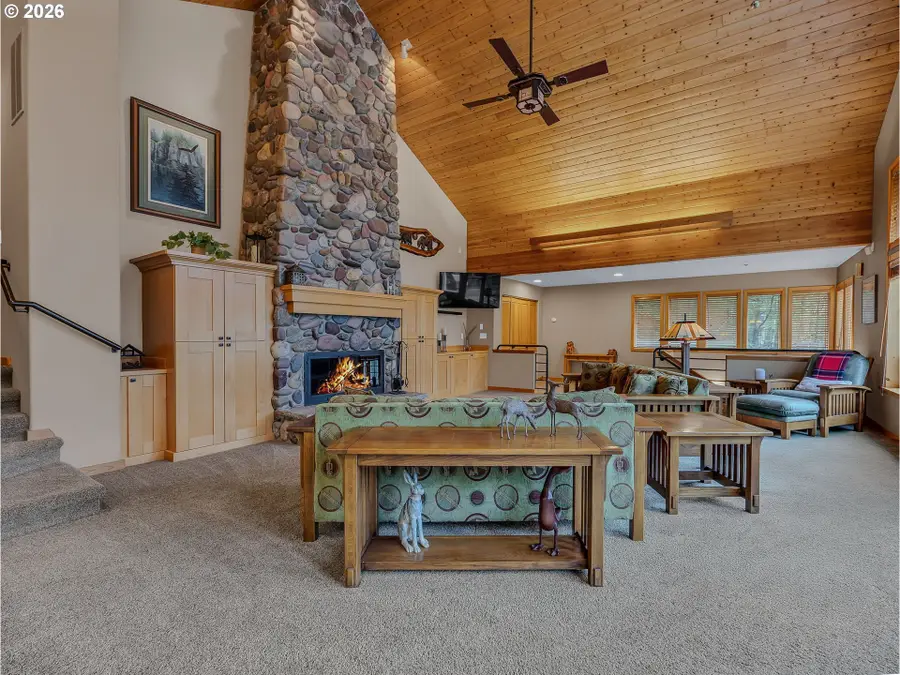 25583 E Chester Mountain Dr, Welches, OR 97067 - #3