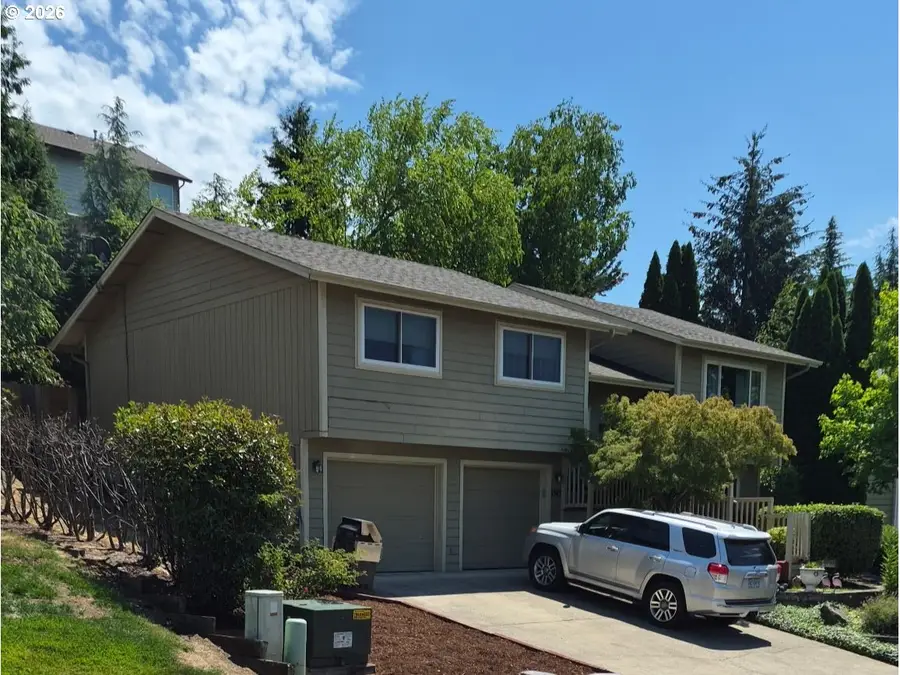 1343 NW Vallejo Dr, Roseburg, OR 97471 - #2