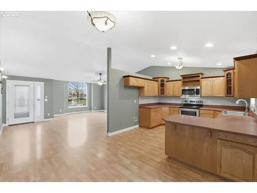 425 Timber St, Albany, OR 97322 - #2