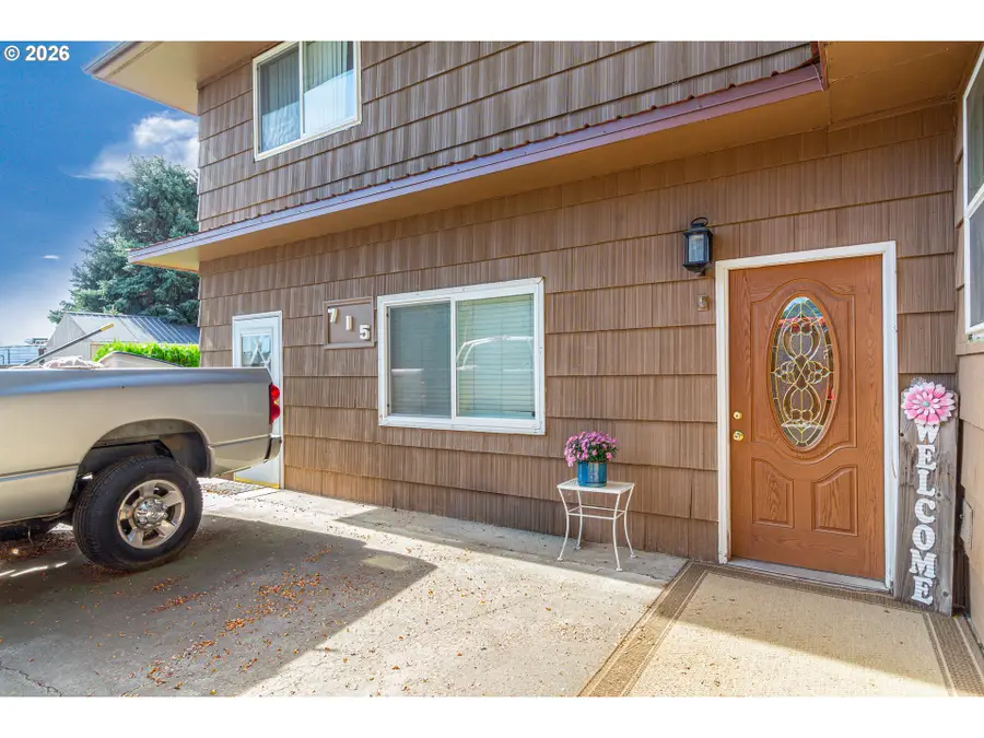 715 W Coe Ave, Stanfield, OR 97875 - #2