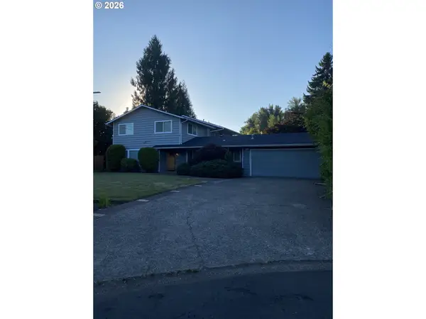 2850 Riviera Ct, Springfield, OR 97477