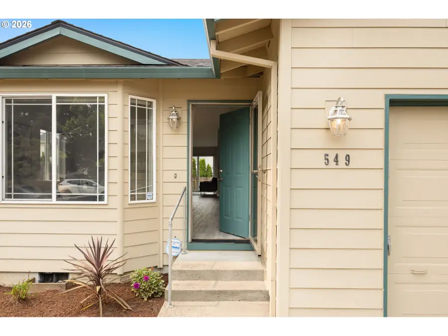 549 SE 72nd Ave, Hillsboro, OR 97123 - #2