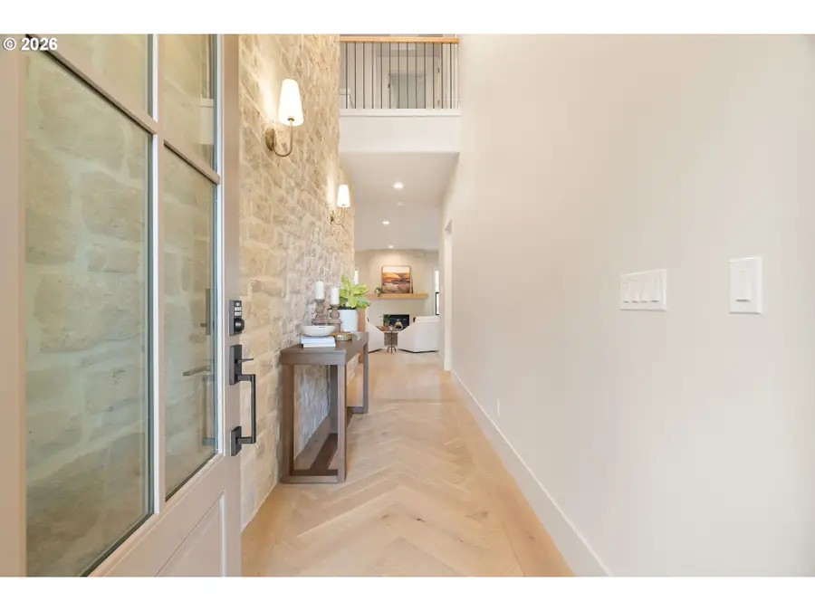 6157 Skyline Dr, West Linn, OR 97068 - #2