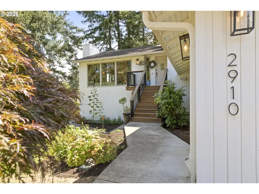 2910 Carriage Way, Northwest Clackamas, OR 97068 - #2